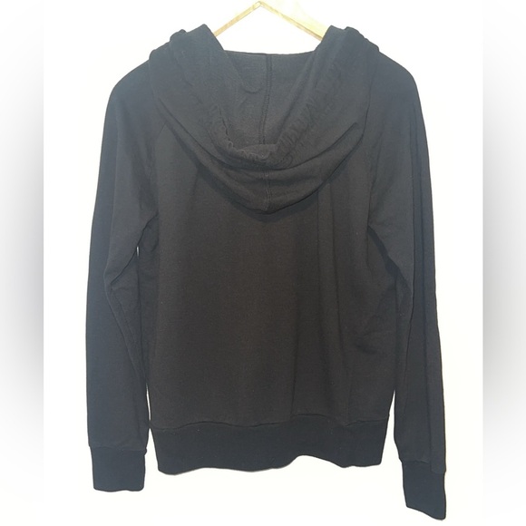 Black Roots 1/4 Zip Sweater - Picture 7 of 9